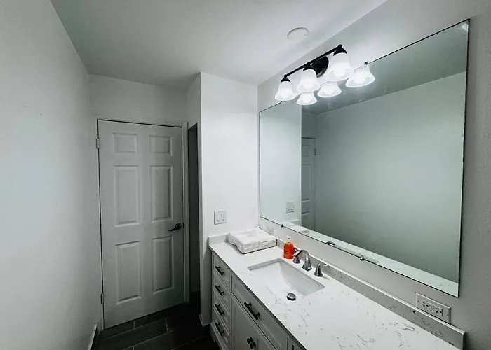 Convenient Near Chicago Ohare Airport With King Beds And Coffee Villa *